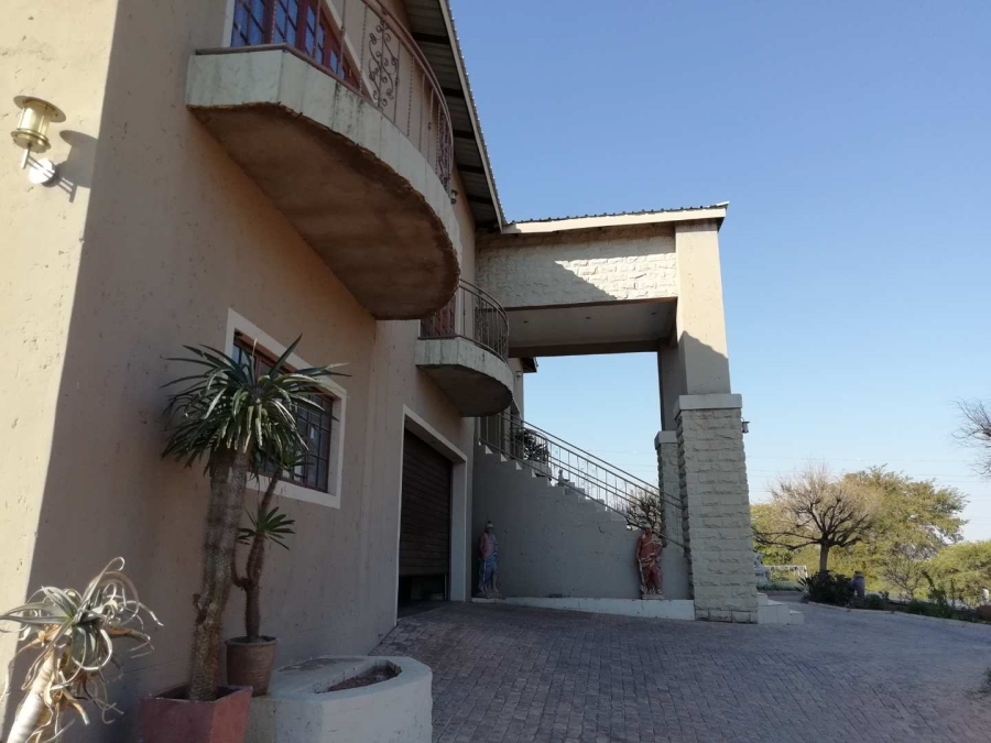 5 Bedroom Property for Sale in Keidebees Northern Cape